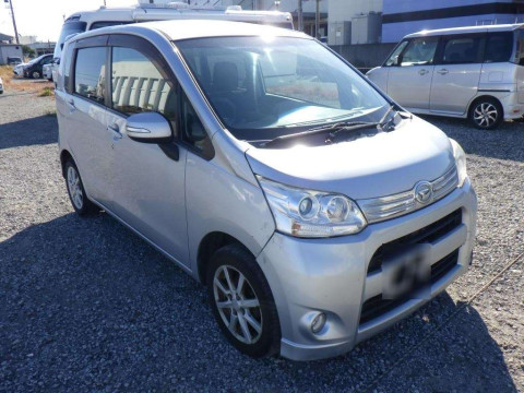 2011 Daihatsu Move Custom LA100S[2]