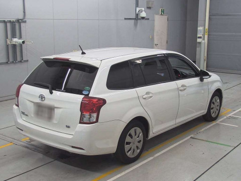 2013 Toyota Corolla Fielder NZE161G[1]