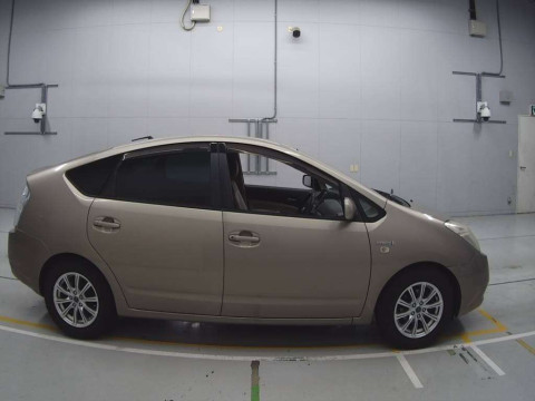 2006 Toyota Prius NHW20[2]