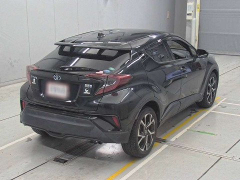 2018 Toyota C-HR ZYX10[1]