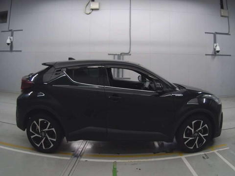 2018 Toyota C-HR ZYX10[2]