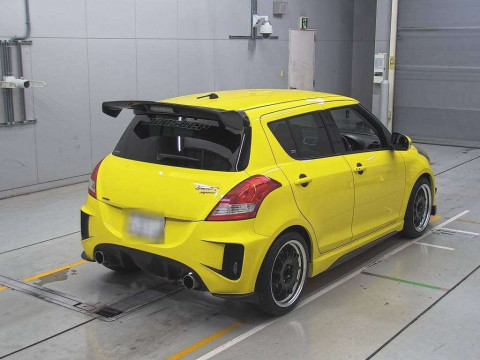 2015 Suzuki Swift Sport ZC32S[1]