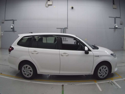 2019 Toyota Corolla Fielder NKE165G[2]