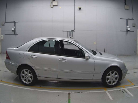 2003 Mercedes Benz C-Class 203061[2]