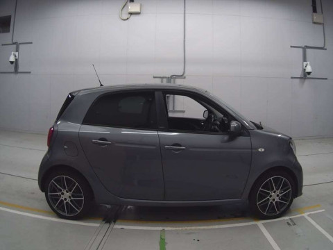 2017 Smart fortwo 453062[2]