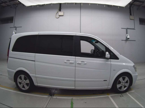 2013 Mercedes Benz V-Class 639350T[2]