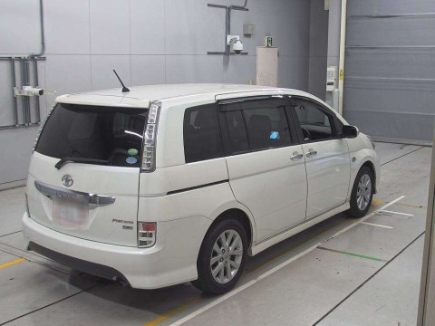 2012 Toyota Isis ZGM11W[1]