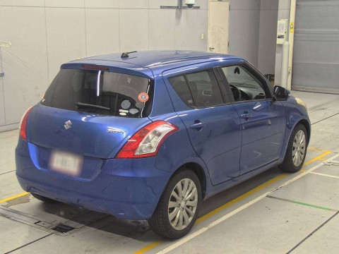 2012 Suzuki Swift ZC72S[1]