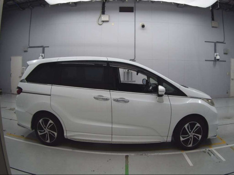 2014 Honda Odyssey RC1[2]