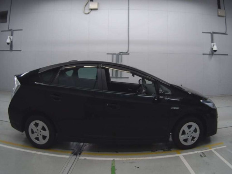 2010 Toyota Prius ZVW30[2]