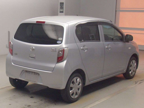 2011 Daihatsu Mira es LA300S[1]