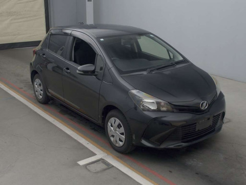 2016 Toyota Vitz KSP130[2]