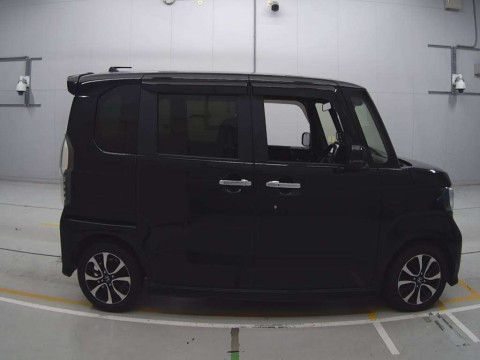 2020 Honda N-BOX CUSTOM JF3[2]