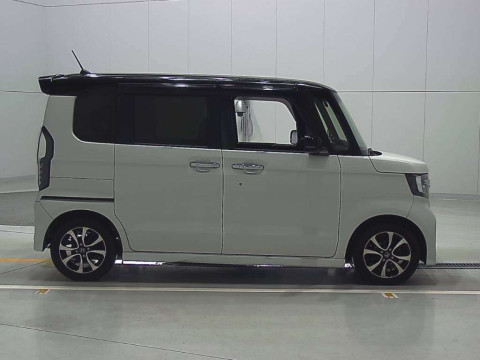 2020 Honda N-BOX CUSTOM JF3[2]