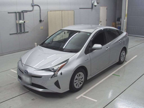 2017 Toyota Prius ZVW51[0]