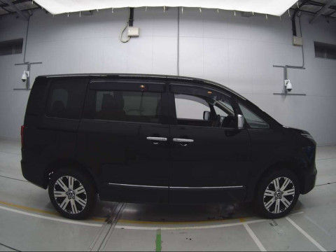 2022 Mitsubishi Delica D5 CV1W[2]