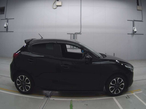 2014 Mazda Demio DJ5FS[2]