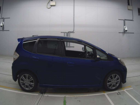 2011 Honda Fit GE8[2]