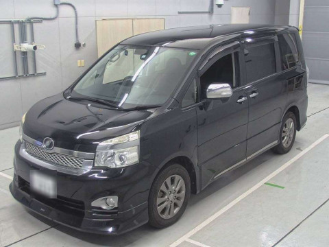 2013 Toyota Voxy ZRR70W[0]