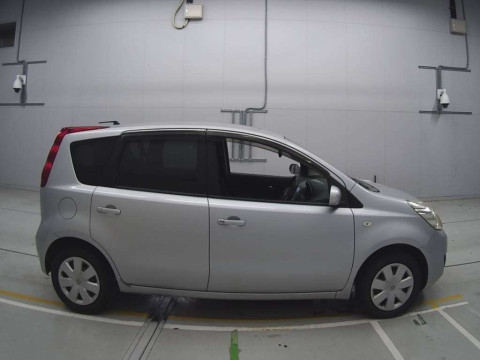 2012 Nissan Note E11[2]