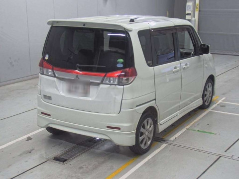 2013 Mitsubishi Delica D2 MB15S[1]