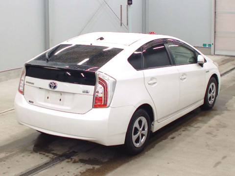 2012 Toyota Prius ZVW30[1]