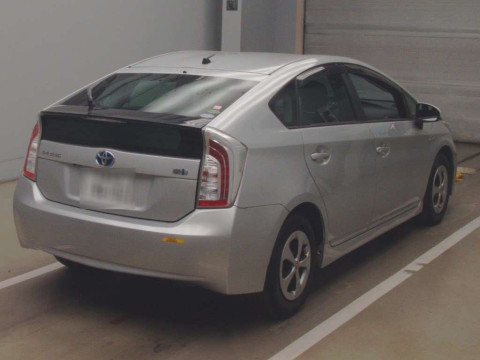 2012 Toyota Prius ZVW30[1]