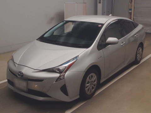 2017 Toyota Prius ZVW50[0]