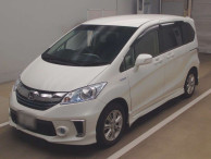 2014 Honda Freed hybrid