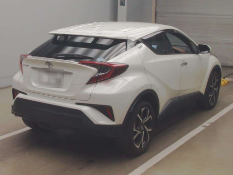 2019 Toyota C-HR NGX50[1]