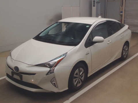 2017 Toyota Prius ZVW51[0]