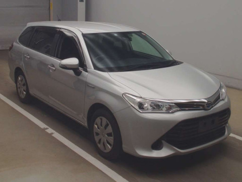 2015 Toyota Corolla Fielder NKE165G[2]