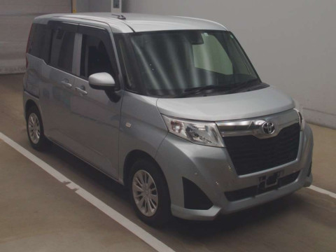 2020 Toyota Roomy M900A[2]