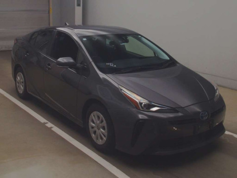 2022 Toyota Prius ZVW55[2]