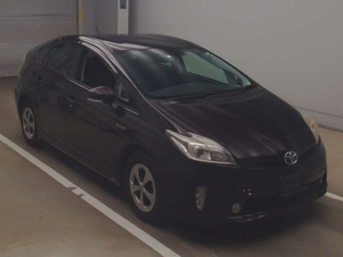 2012 Toyota Prius ZVW30[2]