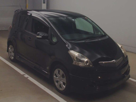 2009 Toyota Ractis NCP100[2]