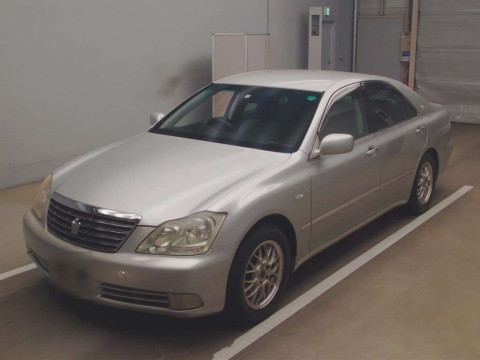 2004 Toyota Crown GRS182[0]