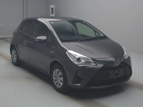 2019 Toyota Vitz NHP130[2]