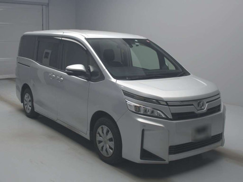 2017 Toyota Voxy ZRR80G[2]