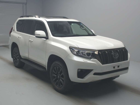 2022 Toyota Land Cruiser Prado GDJ150W[2]