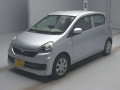 2016 Daihatsu Mira es