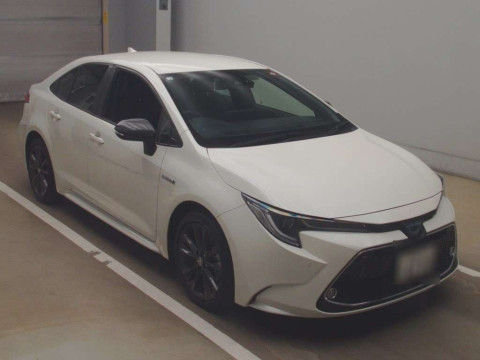 2020 Toyota Corolla Sedan ZWE211[2]