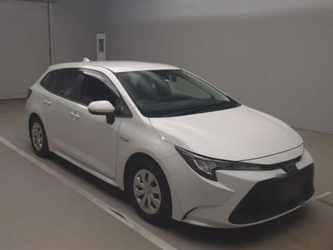 2019 Toyota Corolla Touring Wagon ZWE211W[2]