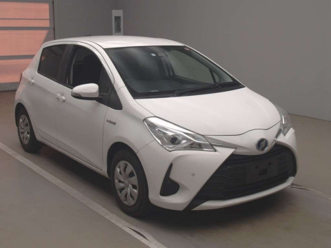 2019 Toyota Vitz NHP130[2]