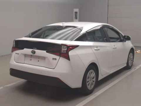 2021 Toyota Prius ZVW51[1]