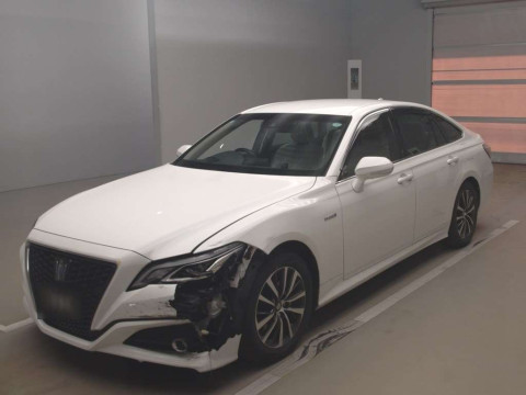 2019 Toyota Crown Hybrid AZSH20[0]