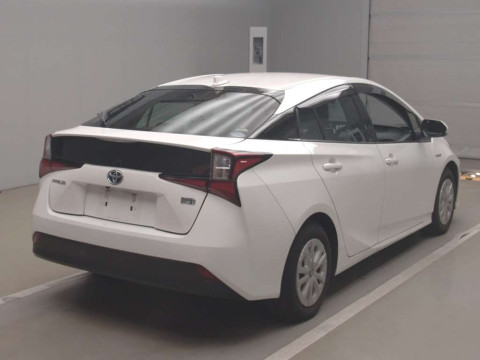 2019 Toyota Prius ZVW51[1]