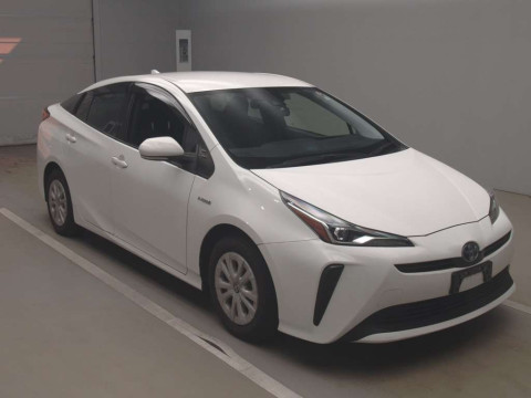 2019 Toyota Prius ZVW51[2]