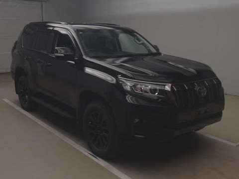 2020 Toyota Land Cruiser Prado GDJ150W[2]