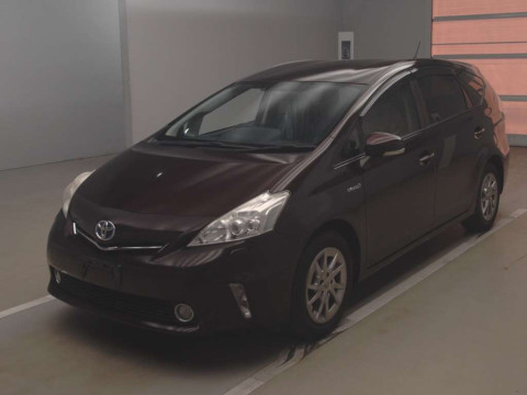 2013 Toyota Prius alpha ZVW41W[0]